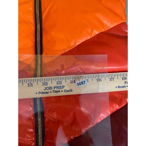 Love And Sports Womens Puffer Vest Jacket Large 12-14 Yellow Orange Red New - Picture 9 of 9